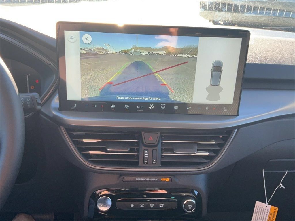 New 2025 Ford Escape SE FWD image 23