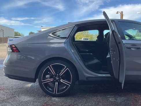 Used 2024 Honda Accord Sport image 18