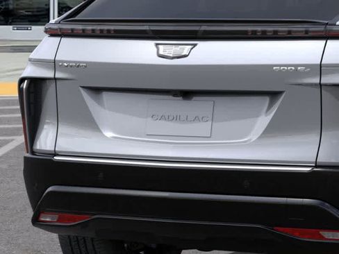 New 2025 Cadillac Lyriq Luxury image 14