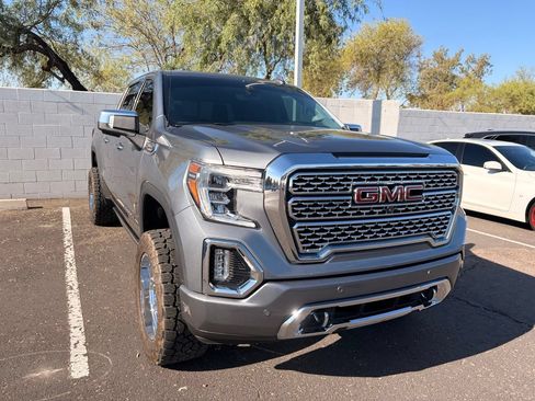 Used 2021 GMC Sierra 1500 Denali w/ Denali Ultimate Package AWD/4WD image 4