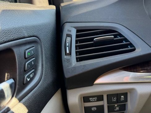 Used 2017 Acura MDX SH-AWD image 22