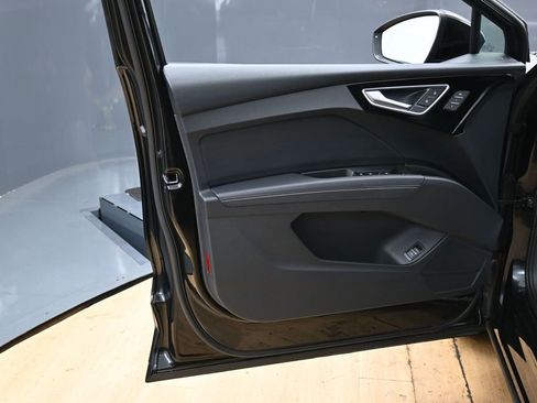 Used 2023 Audi Q4 e-tron Premium Plus w/ Premium Plus image 45