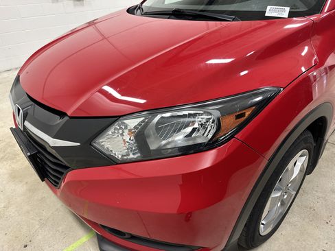 Used 2016 Honda HR-V EX image 6