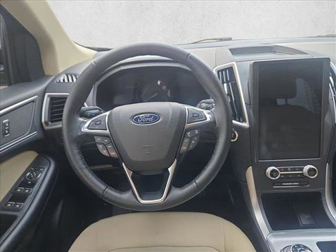 Used 2022 Ford Edge SEL w/ Convenience Package image 14