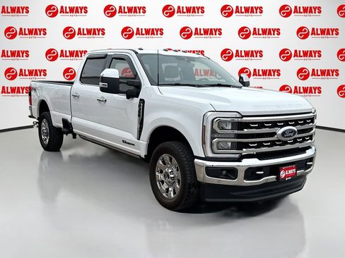 Used 2024 Ford F350 Lariat w/ Lariat Ultimate Package image 3