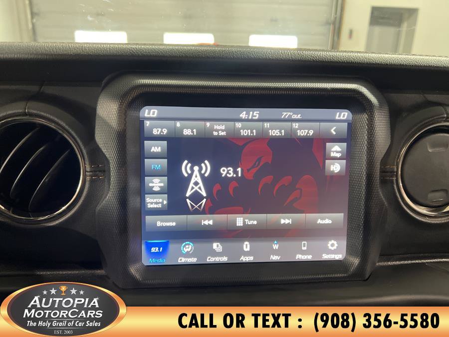 Used 2021 Jeep Wrangler Unlimited Sahara AWD/4WD image 28