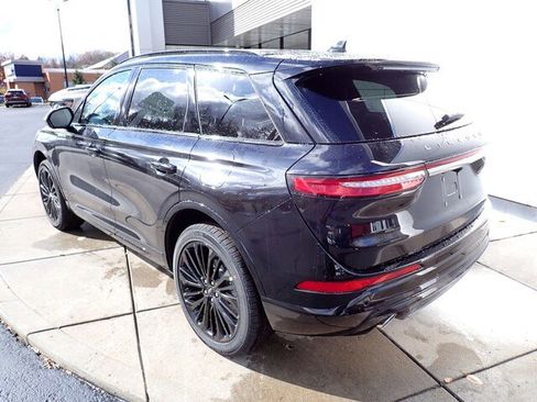 New 2026 Lincoln Corsair Reserve w/ Jet Appearance Package AWD/4WD image 3