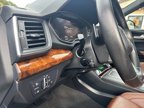 Used 2018 Audi Q5 2.0T Premium Plus w/ Premium Plus Package image 26