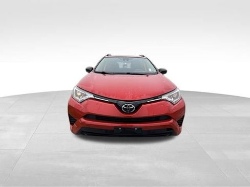 Used 2017 Toyota RAV4 LE image 3