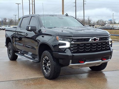 Used 2024 Chevrolet Silverado 1500 ZR2 image 7