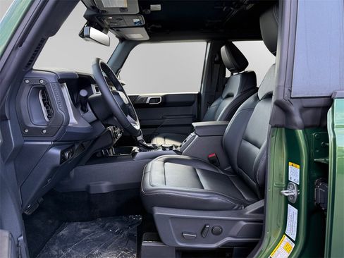 New 2025 Ford Bronco Outer Banks image 10