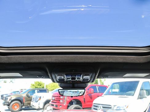 Used 2025 Cadillac Escalade ESV Sport Platinum w/ LPO, Floor Liner Package AWD/4WD image 14