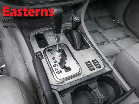 Used 2005 Toyota Land Cruiser AWD/4WD image 13