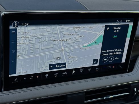 New 2024 Lincoln Corsair Reserve w/ Equipment Group 202A image 17