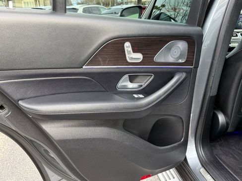 Used 2020 Mercedes-Benz GLE 350 4MATIC image 25