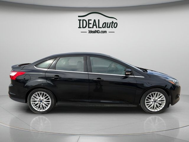Used 2014 Ford Focus Titanium FWD image 2