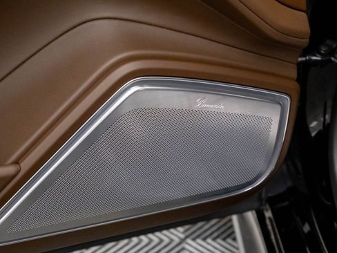 Used 2019 Porsche Panamera Turbo S Executive image 15