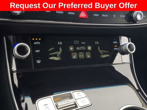 New 2026 Genesis GV70 2.5T image 22