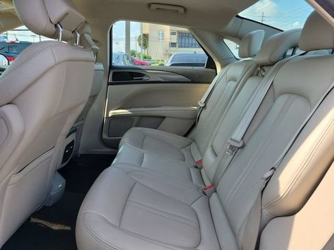 Used 2019 Lincoln MKZ Premiere FWD image 10