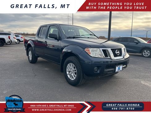 Used 2019 Nissan Frontier SV image 3