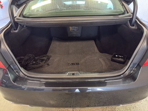 Used 2011 Lexus LS 460 AWD w/ Comfort Pkg image 33