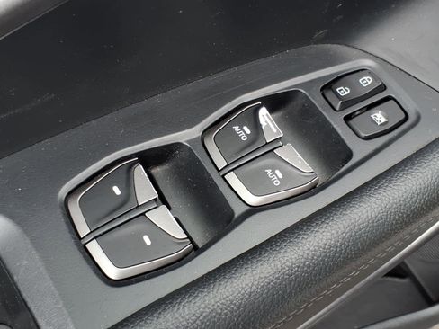 Used 2018 Hyundai Santa Fe Sport image 23