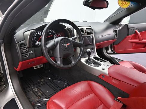 Used 2005 Chevrolet Corvette Coupe w/ Preferred Equipment Group RWD image 13