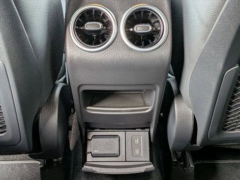 Certified 2025 Mercedes-Benz GLA 250 image 17