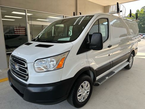 Used 2019 Ford Transit 250 130 Low Roof w/ Exterior Upgrade Package RWD image 3