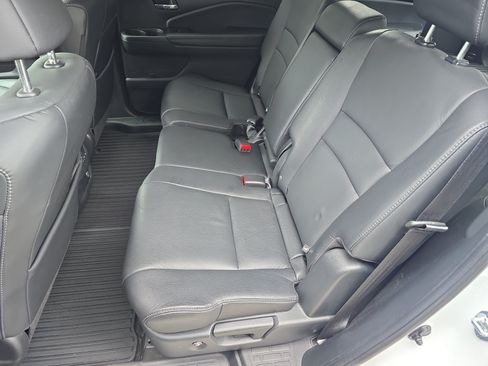 Used 2021 Honda Pilot Special Edition image 15