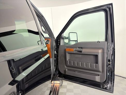 Used 2016 Ford F350 King Ranch w/ King Ranch Package image 29