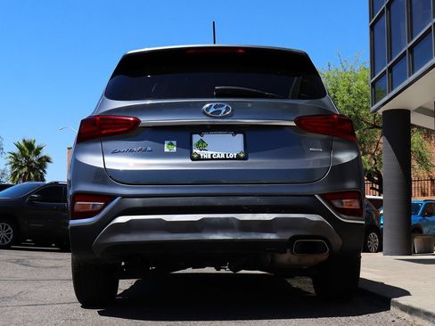 Used 2019 Hyundai Santa Fe SE AWD/4WD image 12