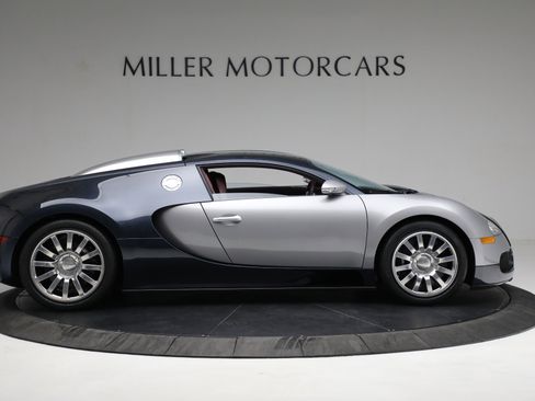 Used 2006 Bugatti Veyron image 17