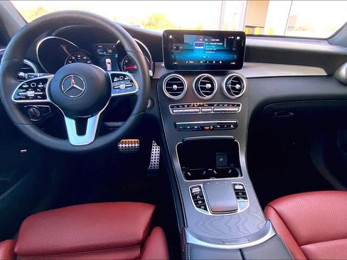 Used 2021 Mercedes-Benz GLC 300 image 14