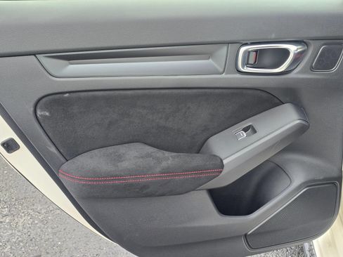 Used 2025 Honda Civic Type R image 18