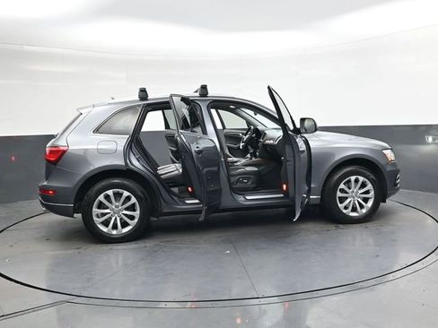 Used 2016 Audi Q5 2.0T Premium Plus w/ Technology Package image 40