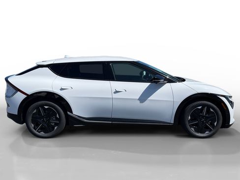 New 2025 Kia EV6 Wind image 6