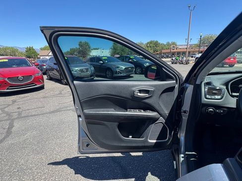 Used 2021 Jeep Compass Latitude image 20