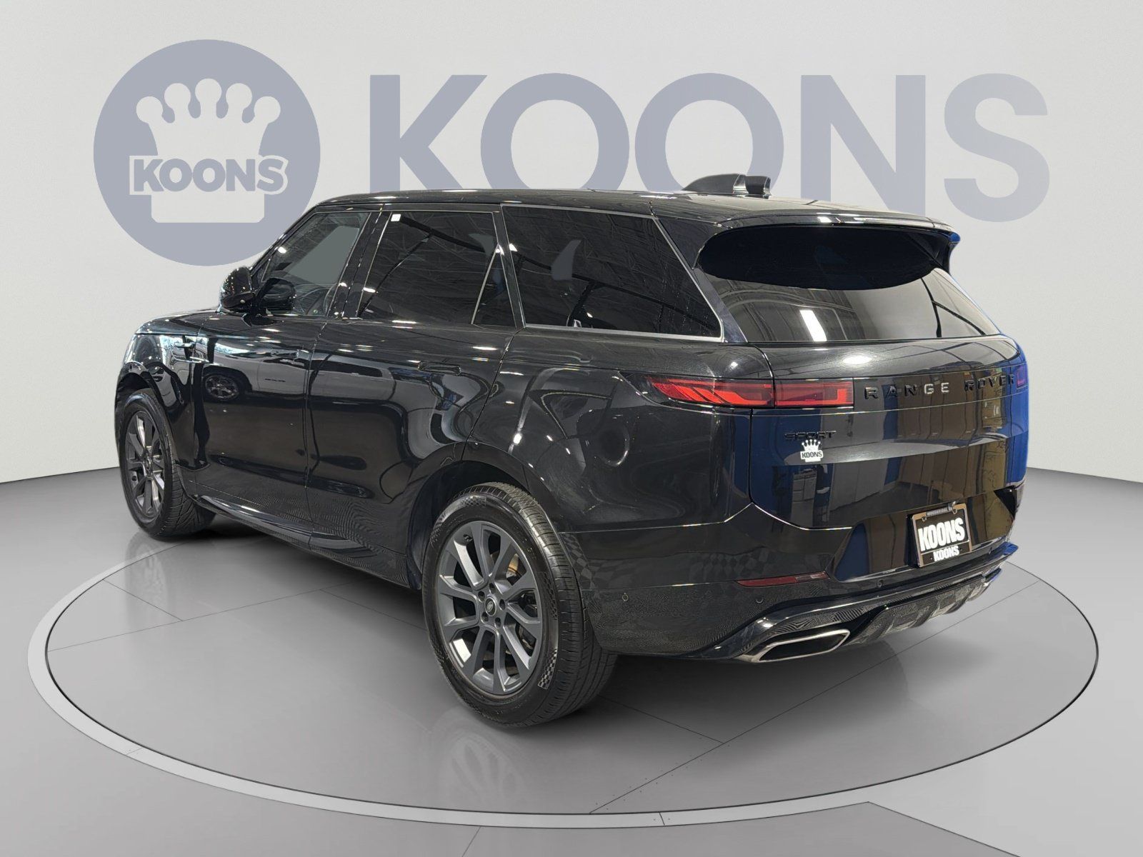Used 2024 Land Rover Range Rover Sport Dynamic SE AWD/4WD image 4