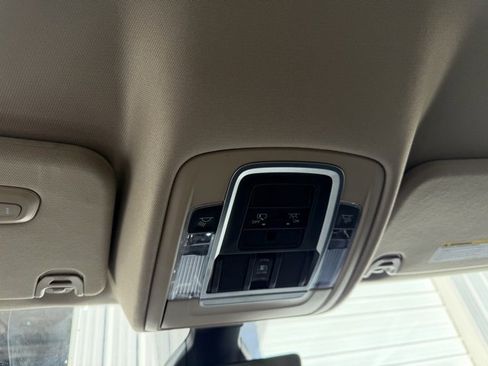 Used 2020 RAM 1500 Laramie image 33