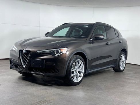 Used 2019 Alfa Romeo Stelvio Ti Sport w/ Quick Order Package 22S Sport AWD/4WD image 1