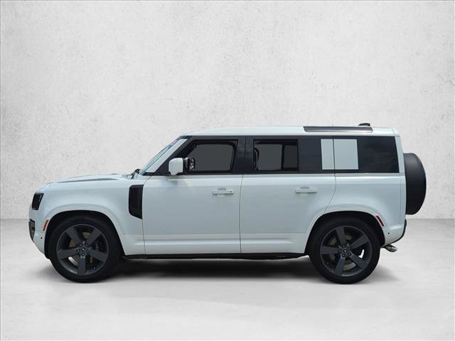 Used 2025 Land Rover Defender 110 V8 AWD/4WD image 9