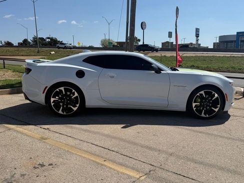 Used 2023 Chevrolet Camaro LT image 15