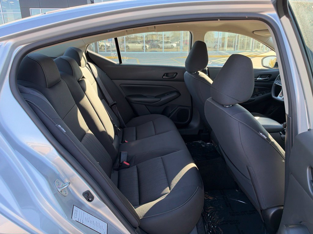 Used 2024 Nissan Altima 2.5 SV FWD image 27