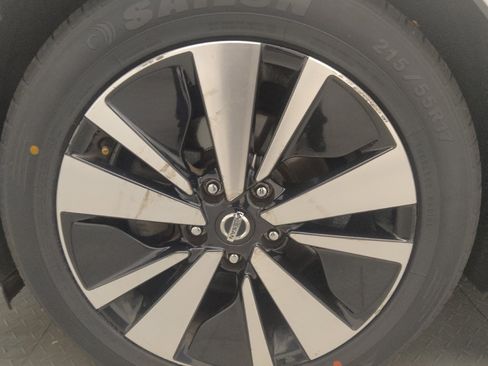 Used 2019 Nissan Altima 2.5 SL FWD image 31