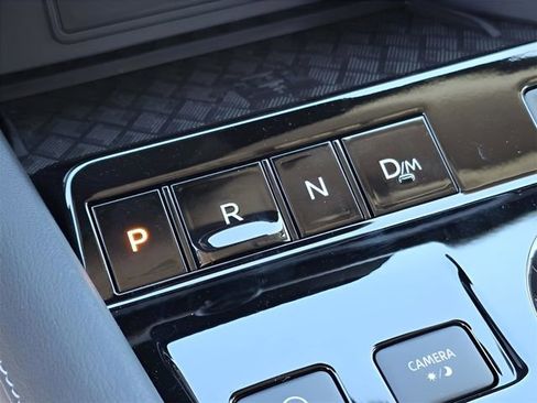 Used 2025 Nissan Murano SL image 34