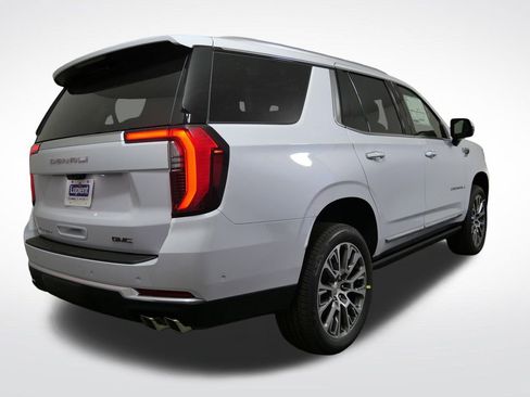 New 2026 GMC Yukon Denali w/ Denali Reserve Package AWD/4WD image 2