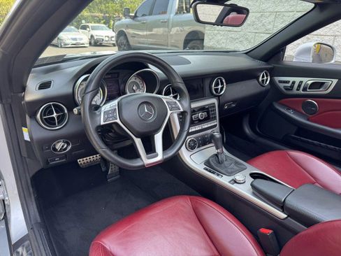 Used 2013 Mercedes-Benz SLK 250 image 7