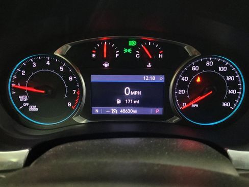 Used 2020 Chevrolet Traverse LT w/ Driver Confidence II Package AWD/4WD image 23