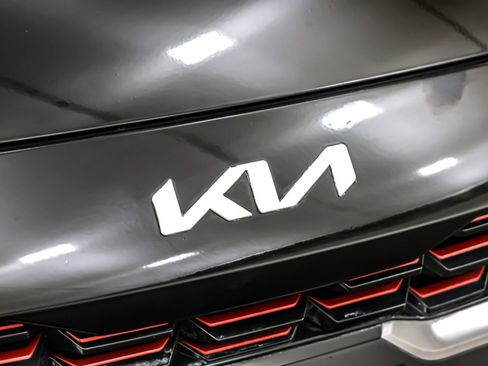 Used 2023 Kia Forte GT-Line w/ GT-Line Premium Package image 14